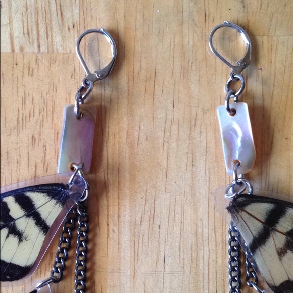 Handmade by me, shell and butterfly wing earrings - Picture 2 of 4